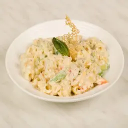 Pasta in Cheese Sauce